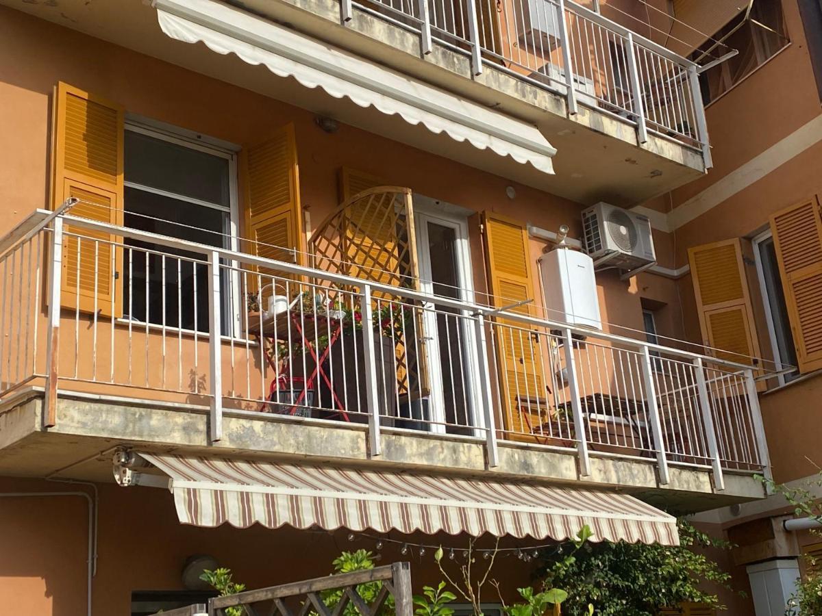 The Little House Of Gio And Gaia Gaslini And Sea Genoa Exterior photo